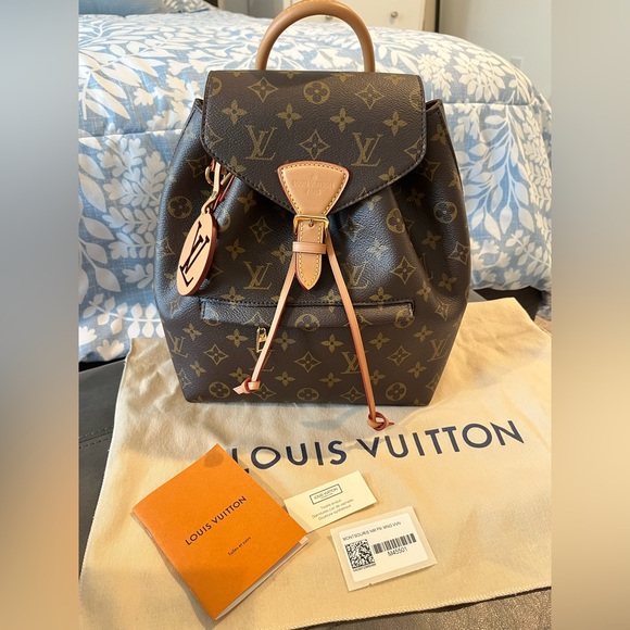 Louis Vuitton Handbags - Louis Vuitton Montsouris PM